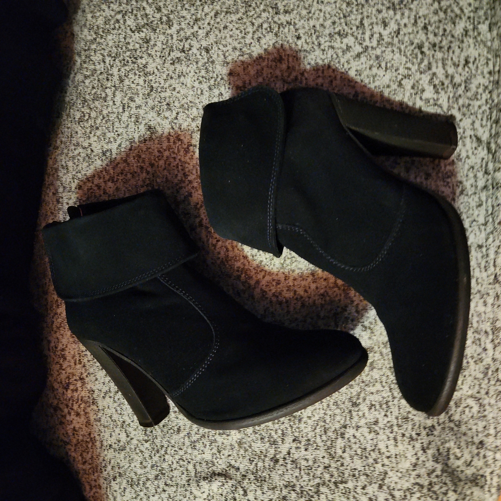 LOCKHART Bootie - Picture 3 of 7